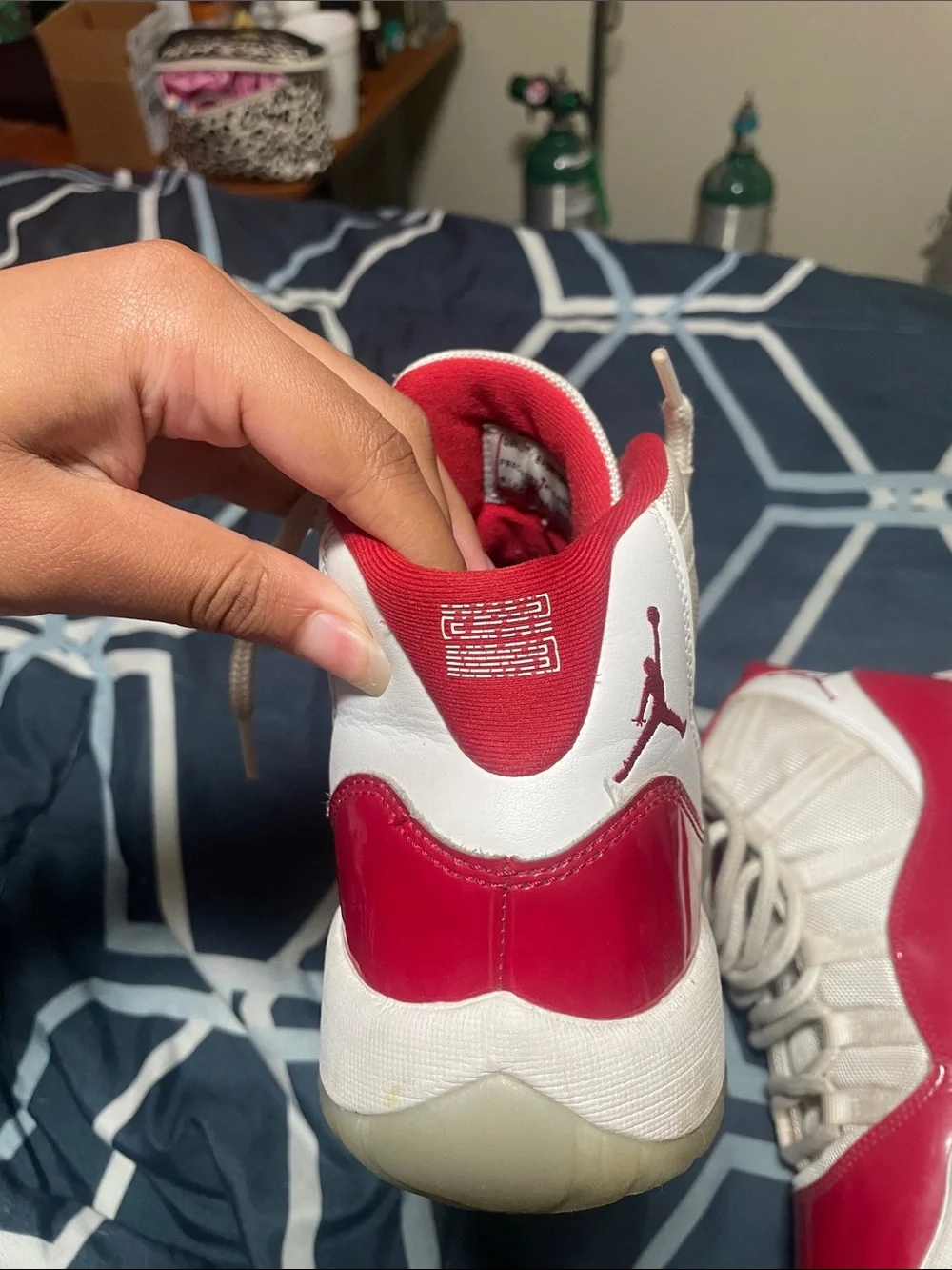 Jordan red white